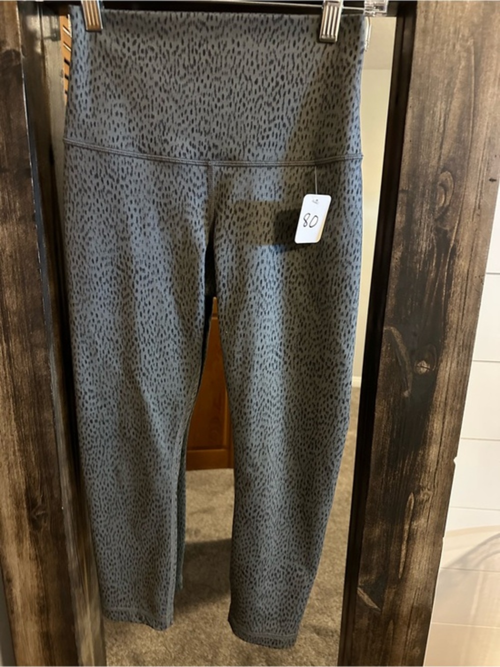Lululemon High Rise Crop Leggings Gray Animal Print Yoga Gym Athleisure S
